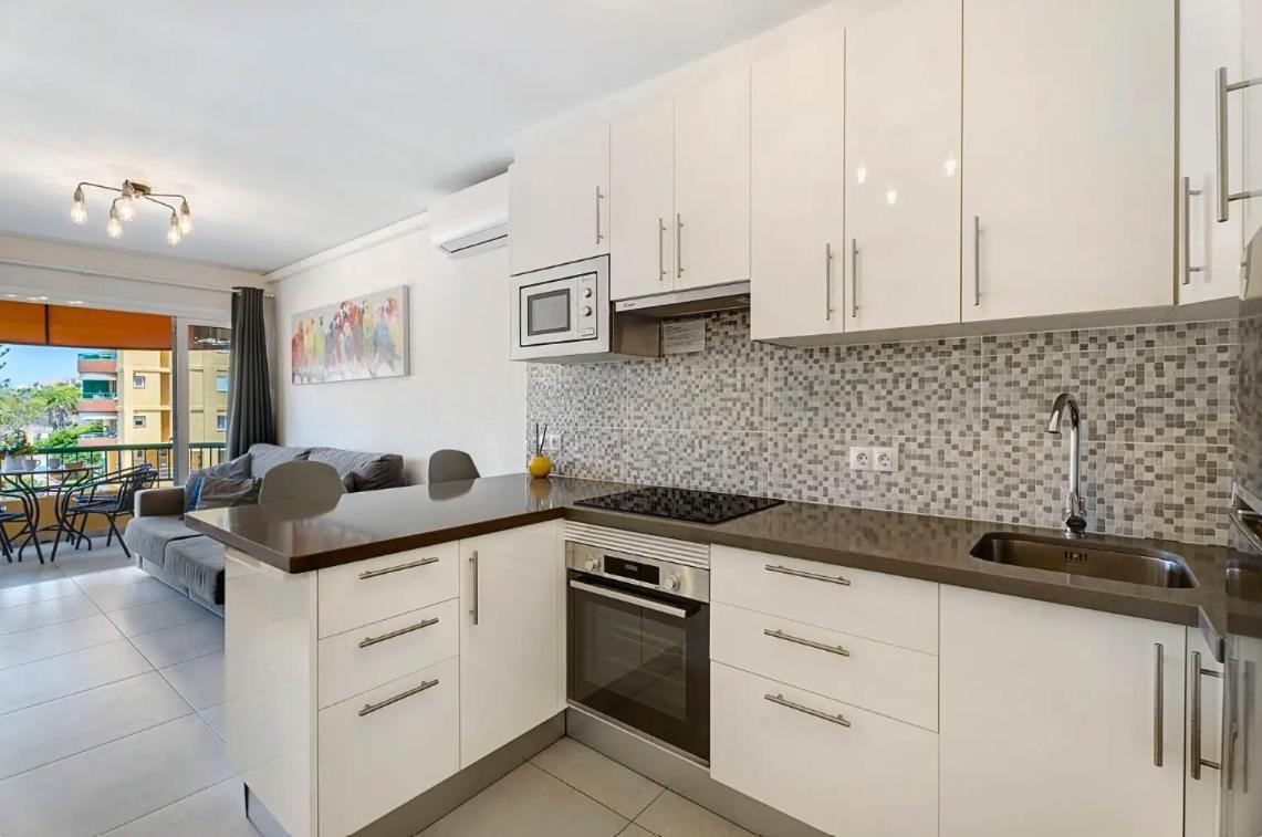 Apartamento De Lujo En Torre Del Sol, Playa De Las Americas Arona  Exterior foto